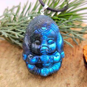 Nature Labradorite Flashy Carved Elephant God Ganesha Blessing Pendant Necklace